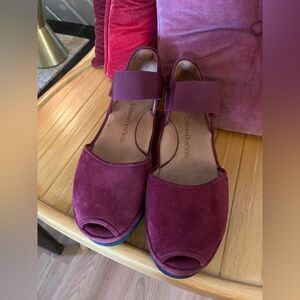 L'Amour Des Pieds Womens Amadour Platform Wedge Sandals Burgundy Suede 7M